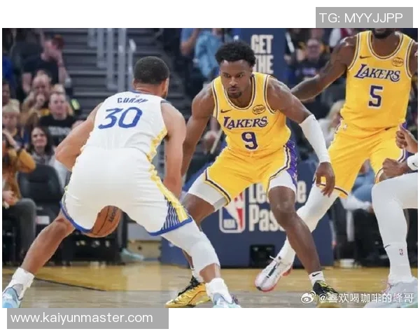 夸梅谈库里成长经历与训练态度布朗尼是否只沉迷游戏机成长