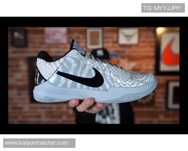 南加大专属Kobe5PE三款配色颜值对比哪一款最吸引眼球